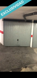 Maravilloso garaje cerrado con pequeño trastero anexado