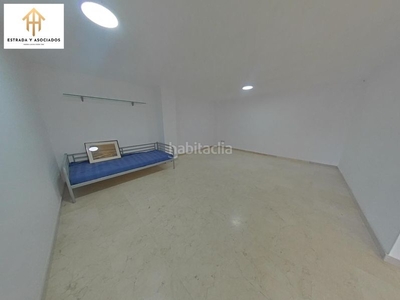 Piso amplio piso de 3 habitaciones y 2 baños en miguel batlle en Vallirana