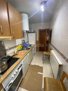 Piso con 3 habitaciones con calefacción en Numancia Madrid