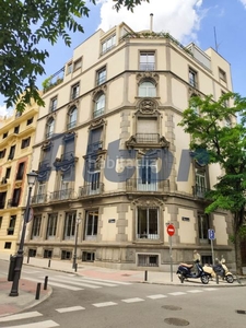Piso en venta , con 54 m2, 1 habitaciones y 1 baños, ascensor y calefacción individual gas. en Madrid