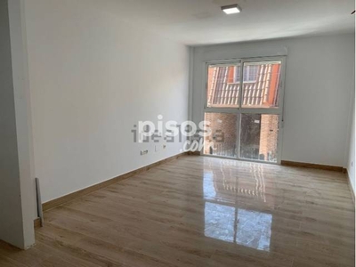 Piso en venta en Calle Las Lomas