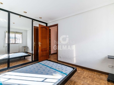 Piso gilmar retiro (911218484) vende un fantástico piso en el barrio de la Estrella de 71 m2 en Madrid