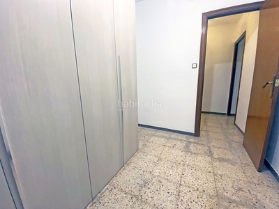 Piso gran oportunidad en zona La Plana !! en La Plana Esplugues de Llobregat