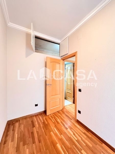 Piso tres habitaciones en Sant Andreu de Palomar Barcelona