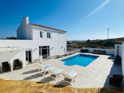 Alquiler Casa unifamiliar San Roque. Buen estado con terraza 168 m²