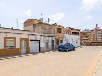 Venta Casa unifamiliar Badajoz. Con terraza 95 m²
