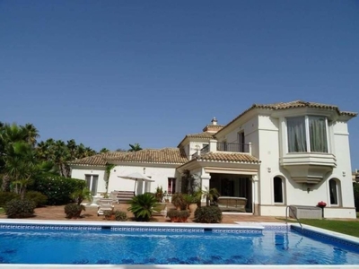 Venta Casa unifamiliar San Roque. Buen estado con terraza 396 m²