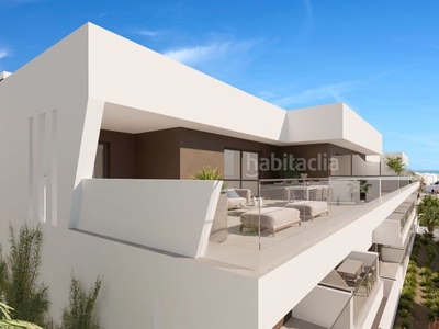 Apartamento en ronda norte siete bloques de pisos con un total de 132 viviendas de 1, 2, 3 y 4 dormitorios, garaje y piscina! en Estepona