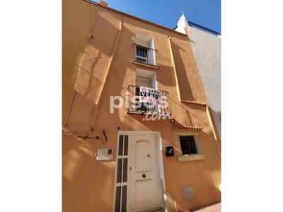 Casa en venta en Calle de la Virgen de Los Desamparados, 10