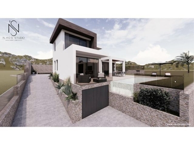 ¡Descubre la maravillosa Villa Moderna en construcción en la exclusiva zona de Cerros de Águila!