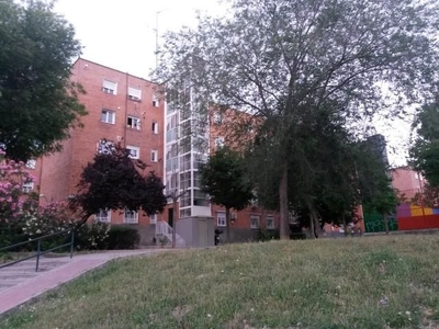 Habitaciones en C/ armenteros, Madrid Capital por 350€ al mes