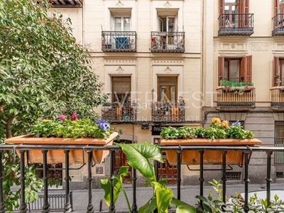 Piso con ascensor y aire acondicionado en Universidad-Malasaña Madrid