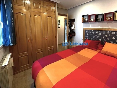 Piso de 3 dormitorios en la zona de Puerta del Ángel en Madrid