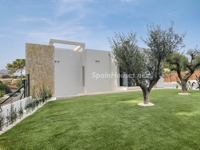 Villa en venta en Cala Advocat - Baladrar, Benissa