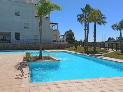 Alquiler vacaciones de piso con piscina y terraza en Alhama de Murcia, Condado de Alhama