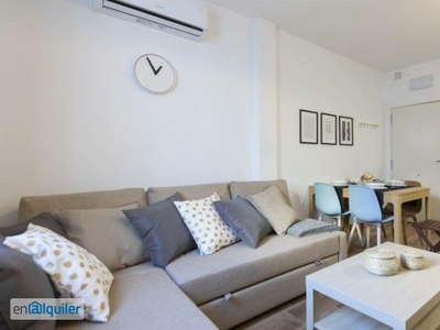 Elegante apartamento de 2 dormitorios en alquiler en Carabanchel