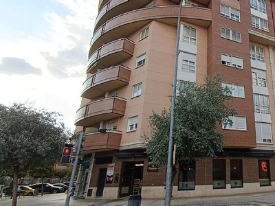 Piso en alquiler en San Antonio de 2 habitaciones con terraza y ascensor