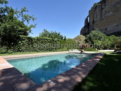 Venta de casa con piscina en Ronda