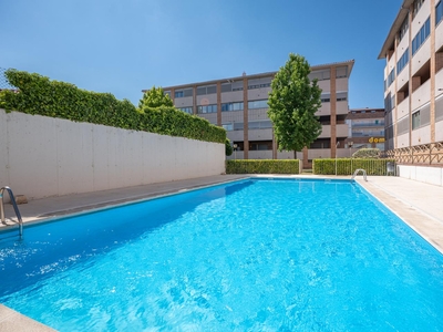Venta de piso con piscina en sur (Ávila)