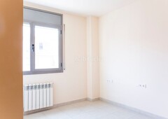 Alquiler piso gran piso 93m2- 4h y 2bñ. en La Bordeta Barcelona