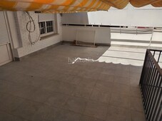 Piso edificio recien rehabilitado!! increible terraza: fácil aprovechamiento para diversos usos. uso y acceso exclusivo desde el propio piso. sin ruido; consta en escritura en Madrid