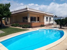 Alquiler vacaciones de casa con piscina y terraza en Vinaròs, Triador-El Refugi