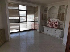 Venta Piso Alba de Tormes. Piso de cuatro habitaciones A reformar con balcón calefacción individual