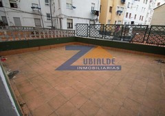 Venta Piso Barakaldo. Piso de tres habitaciones en Calle Nafarroa. Buen estado primera planta con terraza