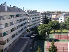 Venta Piso Collado Villalba. Piso de tres habitaciones en Calle REAL. Buen estado cuarta planta