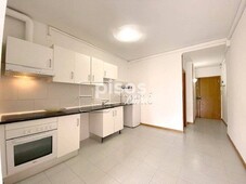 Apartamento en alquiler en Sol I Padris en Eixample-Sant Oleguer por 750 €/mes