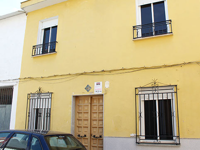 Casa en Calle PARROCO JUAN ELIAS, Moriles