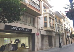 Edificio de oficinas en venta en calle Caballeros, Castellón De La Plana/castelló De La Plana, Castellón