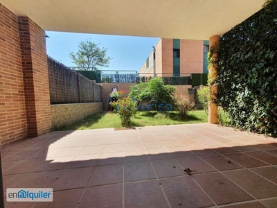 Alquiler casa terraza y aire acondicionado