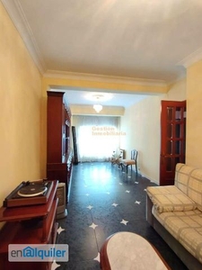 Alquiler de piso amueblado de 3 dormitorios en el Centro de Ferrol