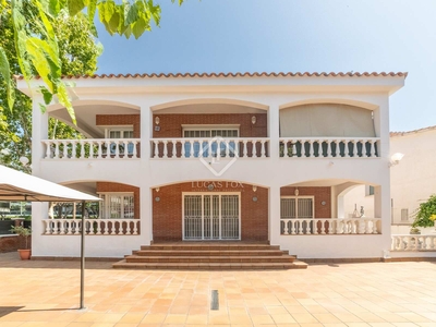 Casa / villa de 462m² en venta en Montemar, Barcelona