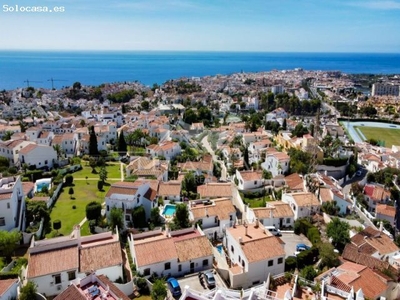 Espectacular Villa en Zona Alta de Nerja: Elegancia y Lujo a Tu Alcance