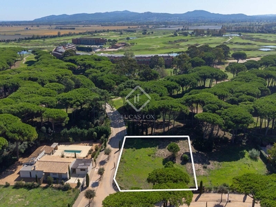 Parcela de 1,296m² en venta en Baix Empordà, Girona