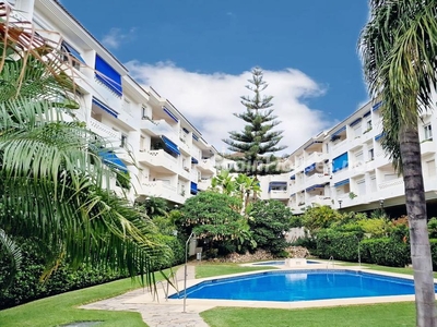 Apartamento ático en venta en San Pedro de Alcántara, Marbella