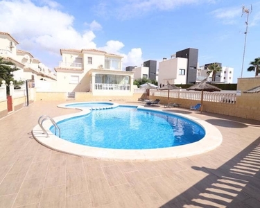 Chalet en venta en Cabo Roig, Orihuela, Alicante