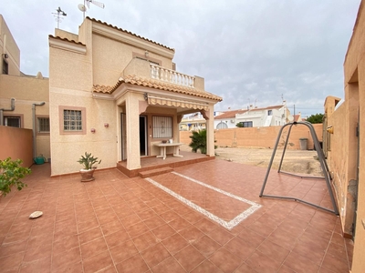 Chalet en venta en San Luis, Torrevieja, Alicante