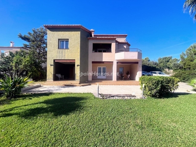 Villa en venta en Pedreguer