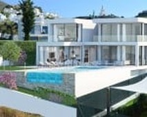 Villas de calidad con vistas al mar y a la ciudad en Málaga
