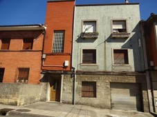 Venta Casa unifamiliar Noreña. Con terraza