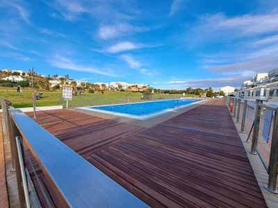 Alquiler de piso en avenida Costa Levante de 3 habitaciones con terraza y piscina