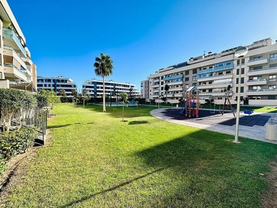 Alquiler de piso en calle Gad de 3 habitaciones con terraza y piscina