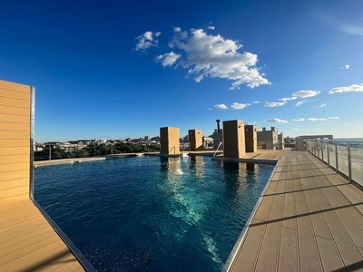 Alquiler de piso en Eixample de 2 habitaciones con terraza y piscina