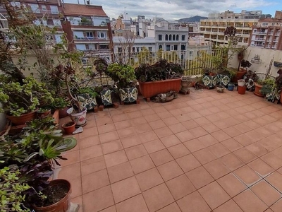 Ático en venta en El Camp d'en Grassot i Gràcia Nova de 3 habitaciones con terraza y balcón