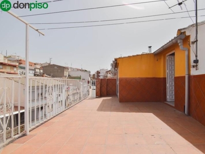 Casa en venta en Iznalloz