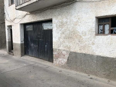 Local en venta en Balaguer de 64 m²