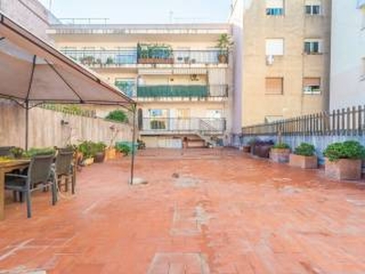 Piso de dos habitaciones Carrer de la Torre dels Pardals, El Guinardó, Barcelona